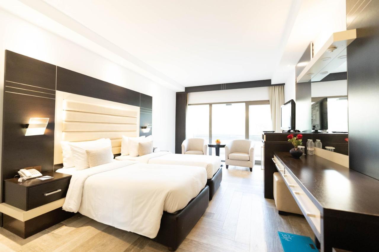 Ashur Hotel Dukhan Luaran gambar